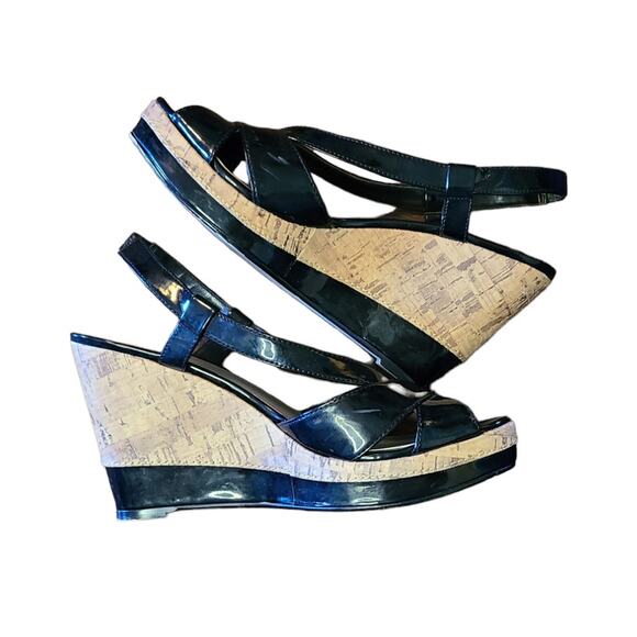 Wedge Heels, patent leather and cork size 7.5 - Picture 4 of 5